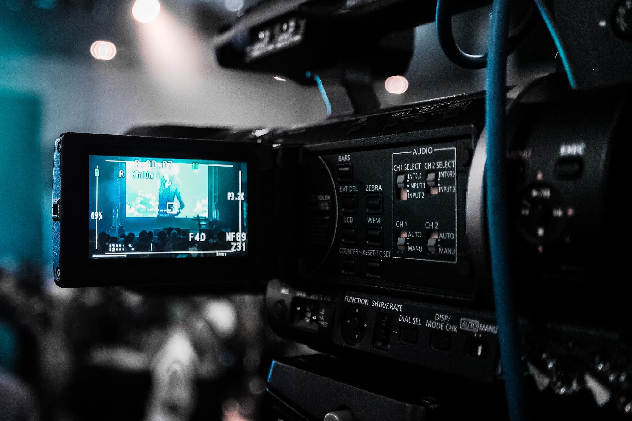 Top 7 ways to boost customer Engagement with Videos
